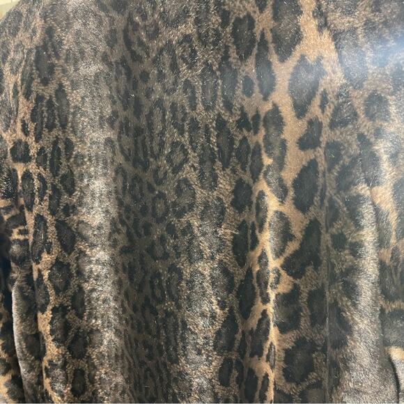 Cache Black and Brown Animal Print Cape - Picture 8 of 8